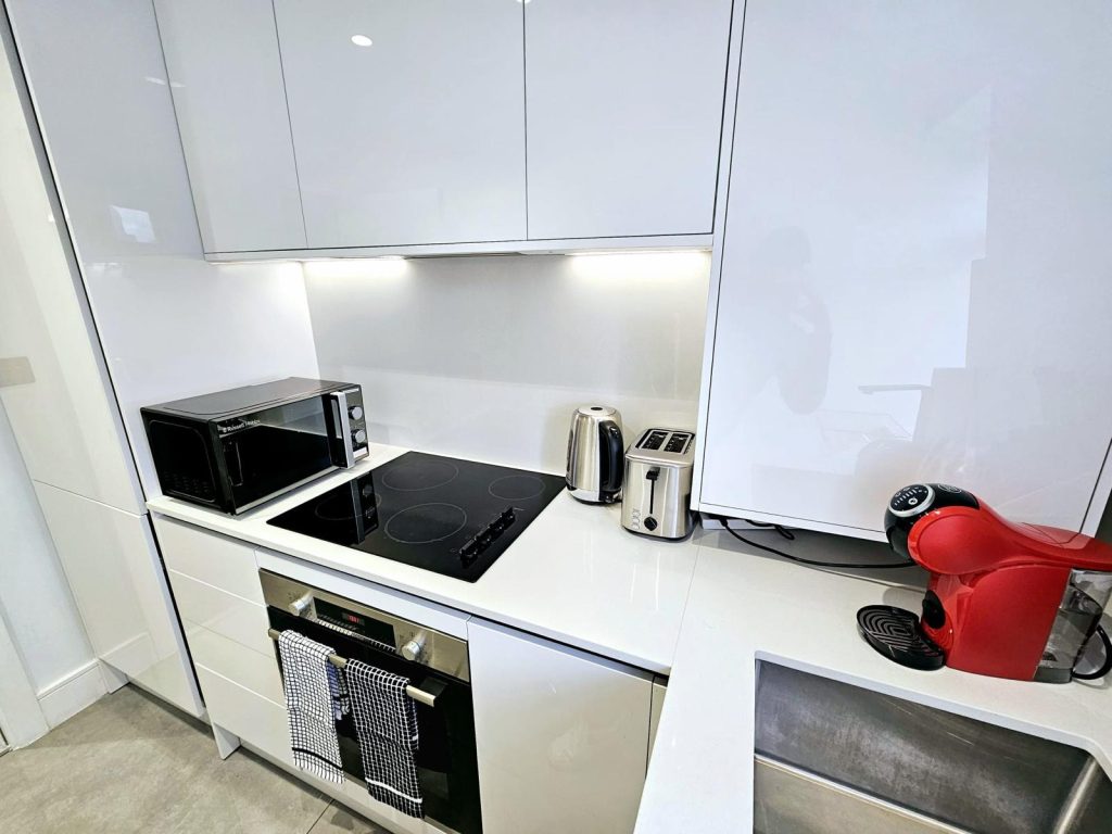 Beautiful 1 Bedroom Apartment in Westminster