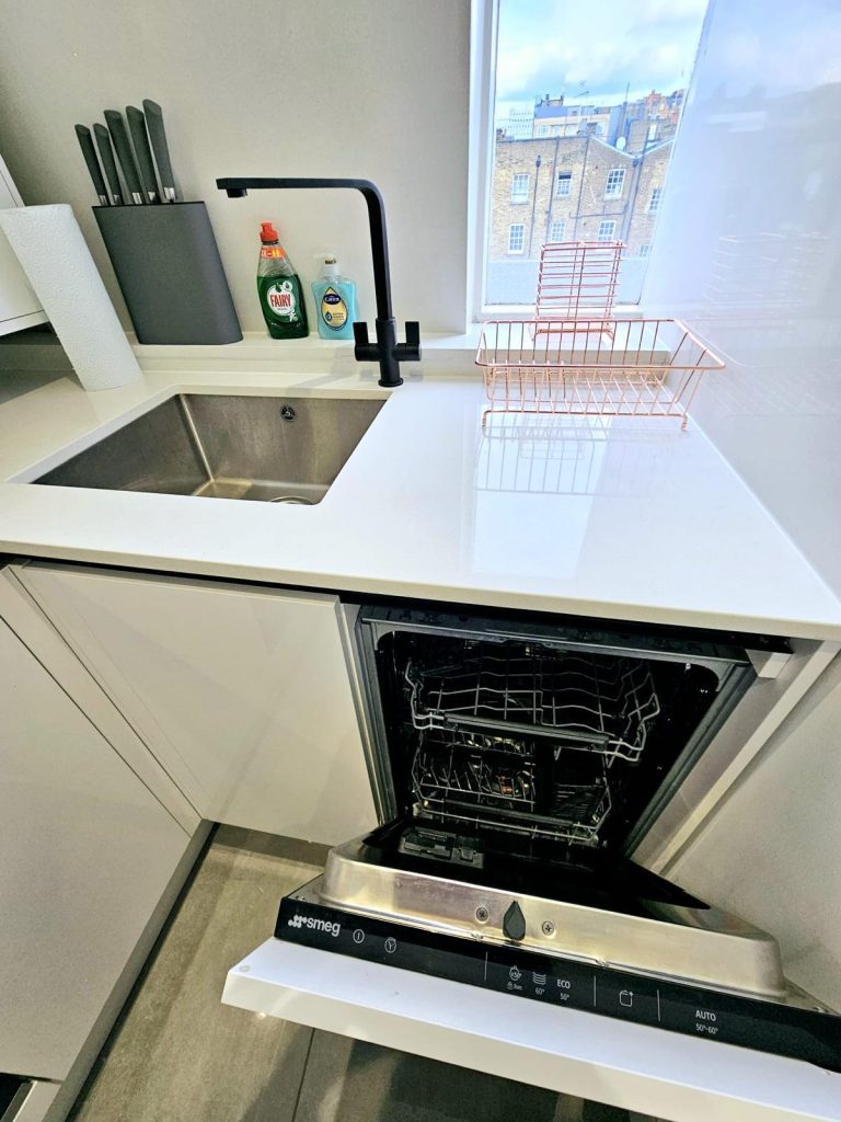 Beautiful 1 Bedroom Apartment in Westminster
